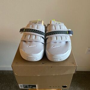 Men’s nike offline slides in vast grey/white-iron grey.